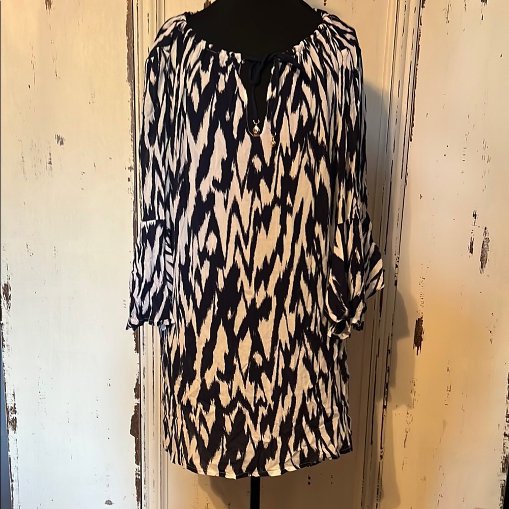 Anne Cole Blue and White Graphic 3/4 Sleeve Swim Tunic